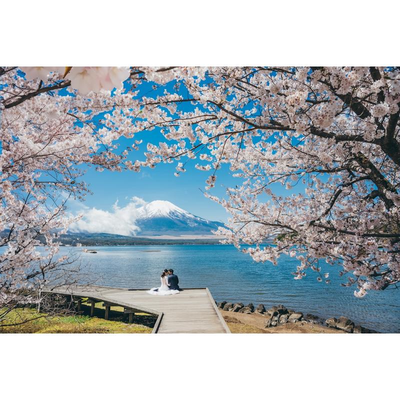 Mona Lisa Bridal Salon